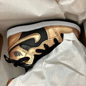 Jordan 1 Mid
